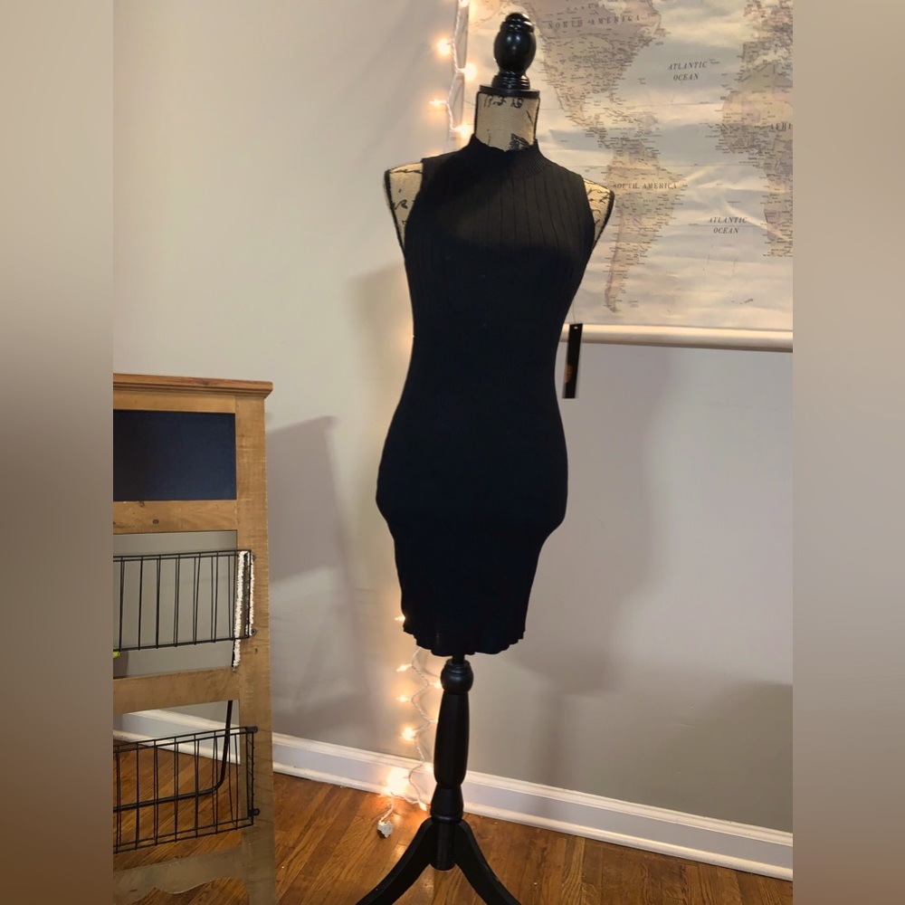 Black bodycon dress - Picture 9 of 12